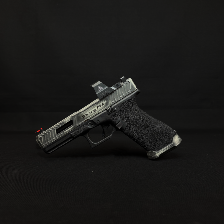 Glock 17 Memento Mori | Concrete Battle Worn